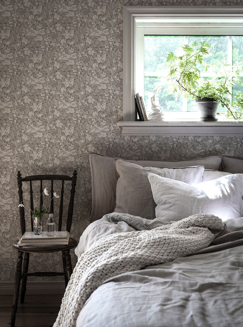 Lilla Dockekulla Wallpaper - Grey